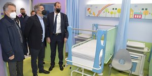 Αθανάσιος Μπίνης, Πρόεδρος Δ.Σ. «Παναγιώτης & Αγλαΐα Κυριακού», Οδυσσέας Χριστοφόρου, Αναπληρωτής Διευθύνων Σύμβουλος ΟΠΑΠ, Εμμανουήλ Παπασάββας, Κοινός Διοικητής των Διασυνδεόμενων Παιδιατρικών Νοσοκομείων