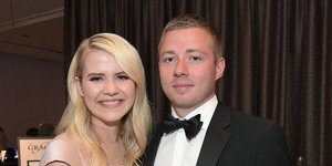 Η Ελίζαμπεθ Σμαρτ με τον σύζυγό της, Μάθιου Γκίλμουρ