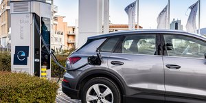 φορτιστές audi kosmocar 