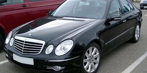 Mercedes E200