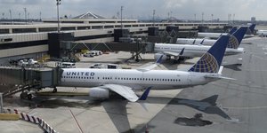 United Airlines αεροδρομιο