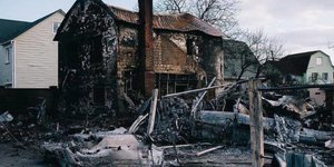 Το ρωσικό Su-27 συνετρίβη σε κατοικία στο Κίεβο 