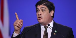 Ο Κάρλος Αλβαράδο