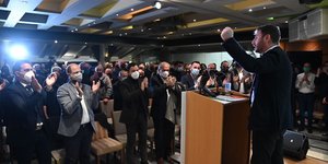 Ο Νίκος Ανδρουλάκης μιλά στη Βέροια