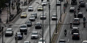 κίνηση στους δρόμους της Αθήνας