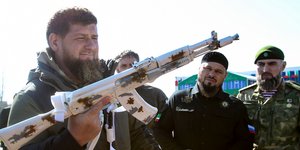 Ο Τσετσένος πολέμαρχος, Ραζμάν Καντίροφ 