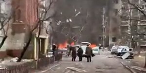 Πολύνεκροι ρώσικοι αεροπορικοί βομβαρδισμοί στο Τσερνίχιφ