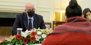 Νικος Δενδιας λουλουδια