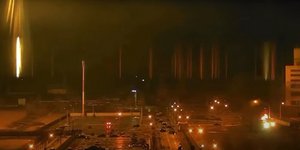 Η ρωσική επίθεση κοντά στον πυρηνικό σταθμό της Ζαπορίζια