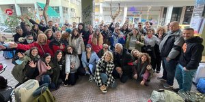 Οι εθελοντές που συγκέντρωσαν την ανθρωπιστική βοήθεια