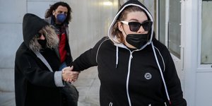 Η αδελφή της Ρούλας Πισπιρίγκου, Δήμητρα και η μητέρα της Ελένη