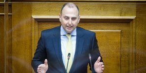 Ο Γιώργος Καραγιάννης στη Βουλή, ομιλία στη συζήτηση για τις Πρότυπες Προτάσεις