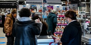 γυναικες πλατη ταμειο