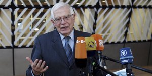 Ο Ζοζέπ Μπορέλ κατά τη διάρκεια δηλώσεων