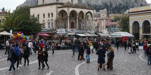 πλατεια μοναστηρακι