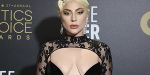 Η Lady Gaga στα Critics Choice Awards 