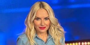 Η Μαρία Μπεκατώρου με τζιν από τα Zara