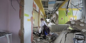 Μαριούπολης, βομβαρδισμένο μαιευτήριο