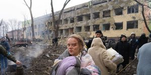 marioupoli vomvardismos