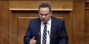 Mανωλάκος