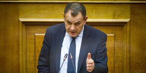 Ο υπουργός Εθνικής Άμυνας, Νίκος Παναγιωτόπουλος, από τη Βουλή