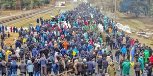 Ουκρανοί εμποδίζουν το ρωσικό στρατό να μπει στην πόλη