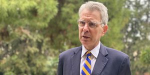 Ο Αμερικανός πρέσβης Τζέφρι Πάιατ 