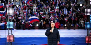 Ο Βλάντιμιρ Πούτιν στη φιέστα για την Κριμέα 