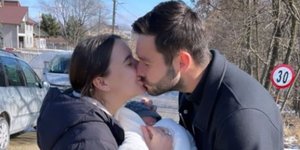 Ο Σάκχοφ συνάντησε τη γυναίκα και το νεογέννητο παιδί του