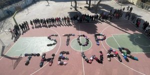 Μαθητές Γυμνασίου Κυψέλη αντιπολεμικό μήνυμα