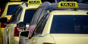 taxi nisia