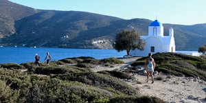 εκκλησακι τουριστες