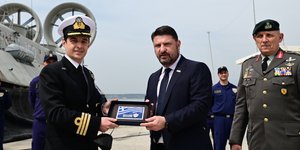 Επισκέψεις του Νίκου Χαρδαλιά σε μονάδες του Πολεμικού Ναυτικού