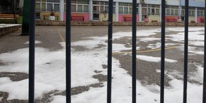 Κλειστά σχολεία λόγω χιονιά την Πέμπτη