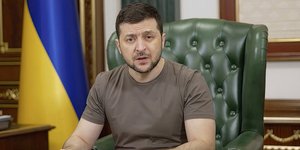 Ο Βολοντιμίρ Ζελένσκι στο γραφείο του