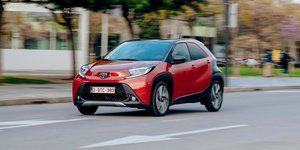 toyota aygo x