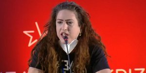 H ακτιβίστρια Άννα Πήλιου στο συνέδριο ΣΥΡΙΖΑ