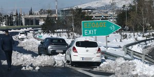 Αττική Οδός, Εγκλωβισμένα αυτοκίνητα