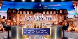 Το στούντιο όπου θα πραγματοποιηθεί το debate Μακρόν-Λεπέν