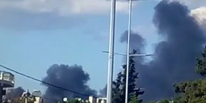 Πυκνοί μαύροι καπνοί στη Μεταμόρφωση