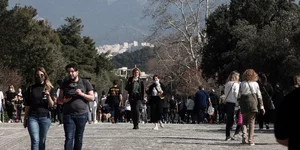 ζεστός καιρός στην αθήνα