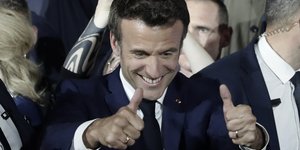 MACRON