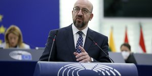 μισελ μιλαει ευρωπη