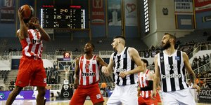 Εύκολη νίκη του Ολυμπιακού επί του ΠΑΟΚ στην Πυλαία για την 20ή αγωνιστική της Basket League