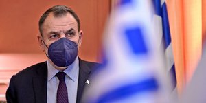 νικος παναγιωτοπουλος σημαια