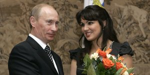 H διάσημη Ρωσίδα σοπράνο, Άννα Νετρέμπκο σε παλαιότερη συνάντηση με τον Πούτιν 