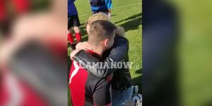 Η πιο απίθανη πρόταση γάμου σε ποδοσφαιρικό αγώνα