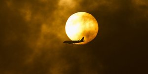 Οι αλλοδαποί μεταφέρθηκαν με ειδική πτήση (αρχείου)