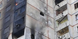 Εικόνα από παλαιότερη επίθεση του ρωσικού πυροβολικού στο Χάρκοβο