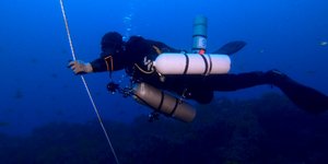 Σπηλαιοδύτες εξερεύνησαν το ναυάγιο του «ΠΕΤΑΛΛΟΙ»